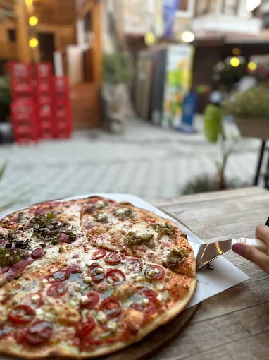 Pizza Fellas Akyaka