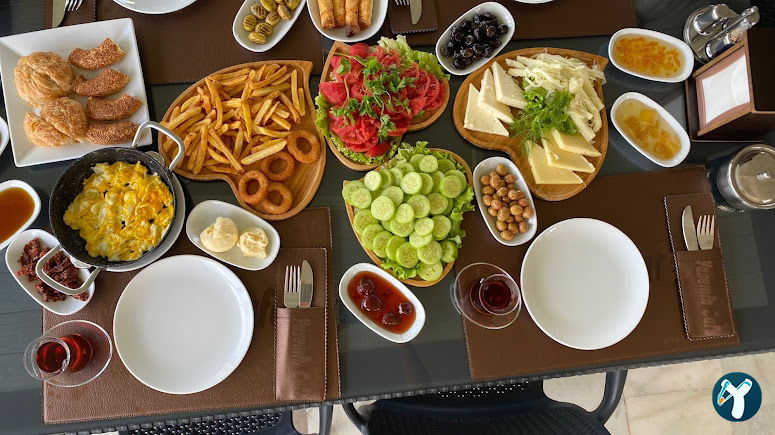 Yasemin Cafe