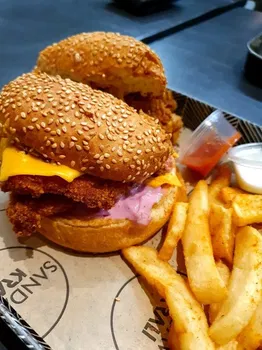 SANDAVİC KRALI PARKORA resimleri