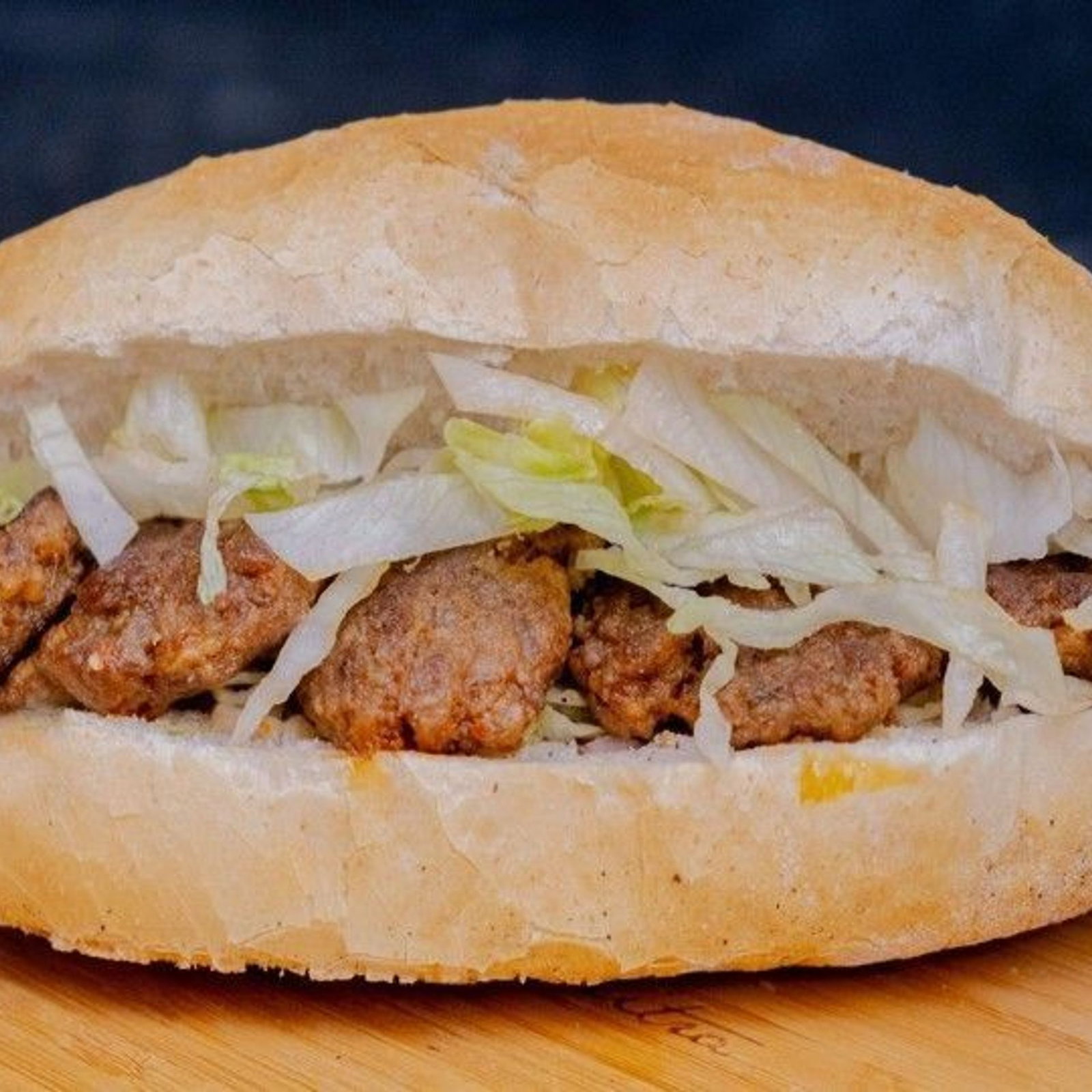 Tam Ekmek Arası Izgara Köfte