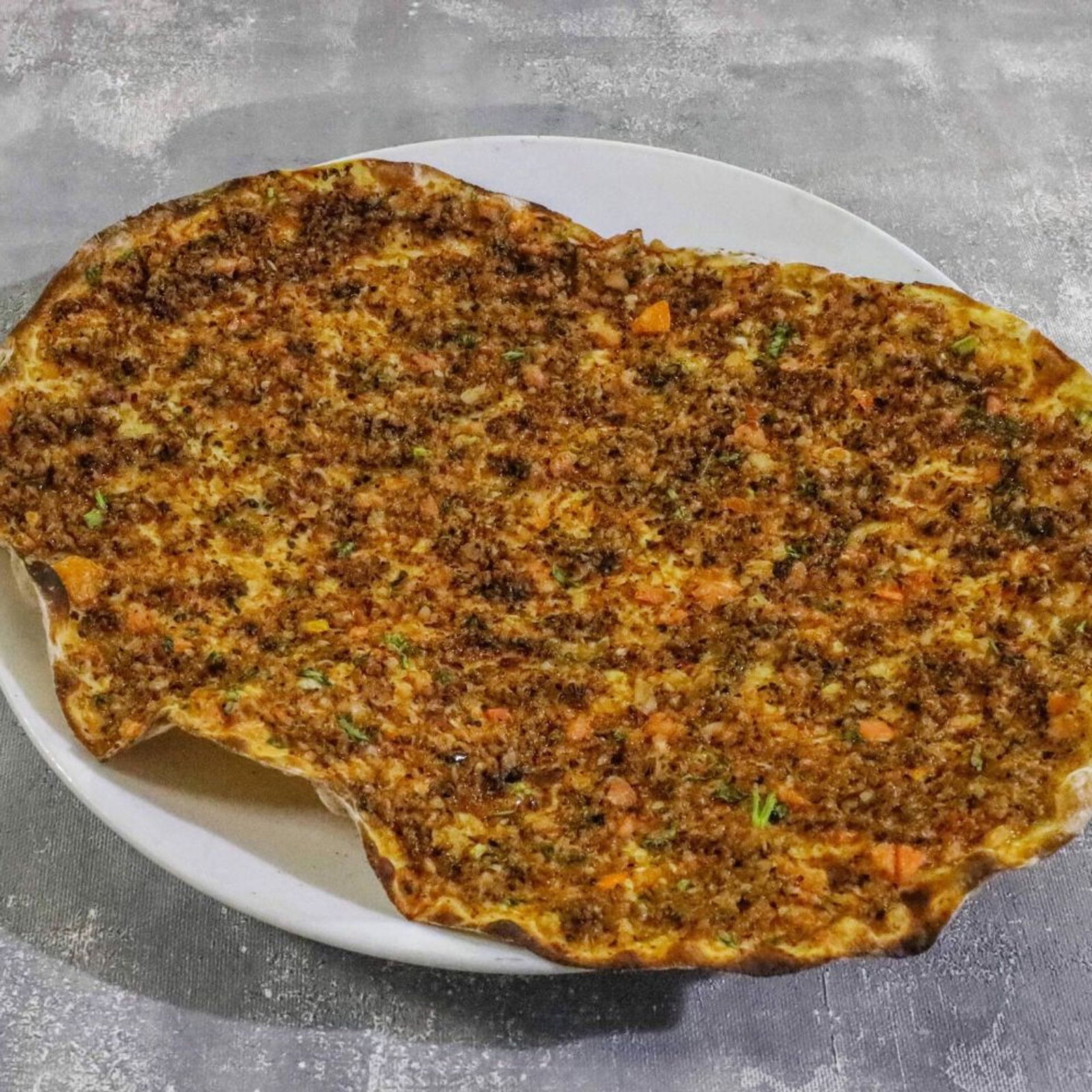 Halep Usulü Lahmacun