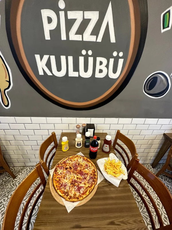 Foça Pizza Kulübü