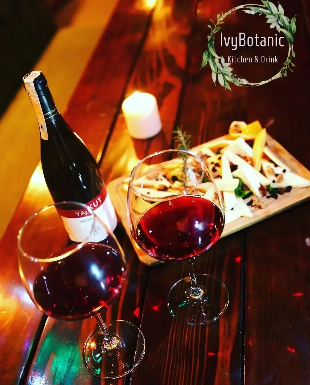 IVY BOTANIC Kitchen & Drink