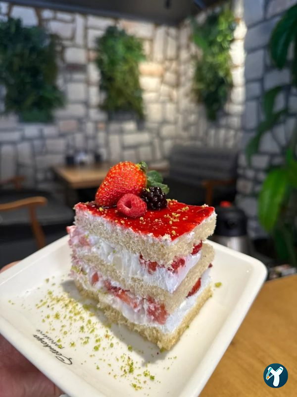 Manisa Çetinkaya Pastanesi