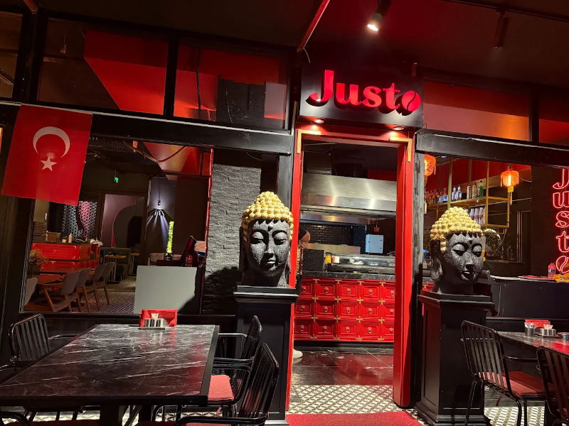 Justo Sushi&Noodle