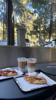 Cura's Coffee & Croissant resimleri