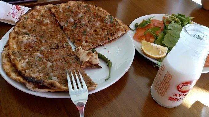 Güler Pide