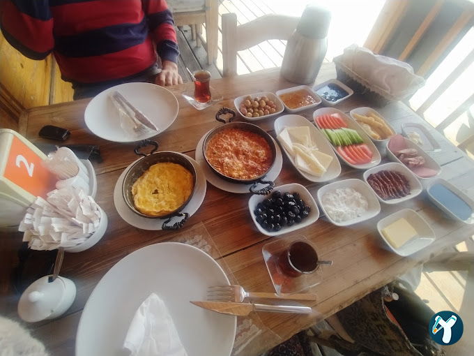 Meşhur MENEMENCİ