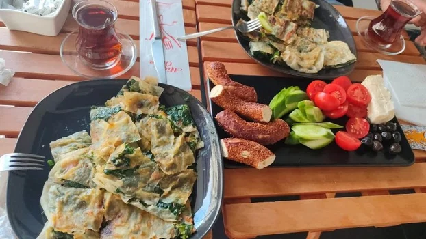 Agah Cafe & Gözleme Unlu Mamüller Yöresel Ürünler resimleri
