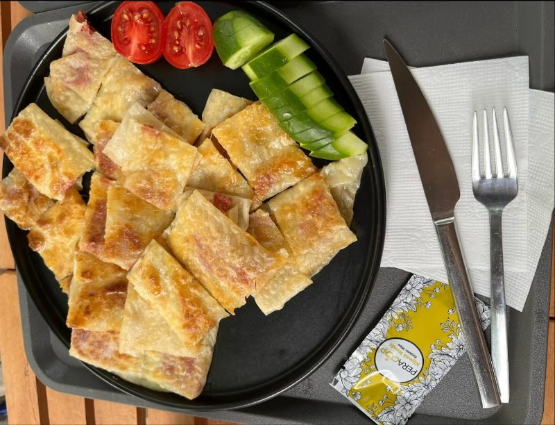 Agah Cafe & Gözleme Unlu Mamüller Yöresel Ürünler