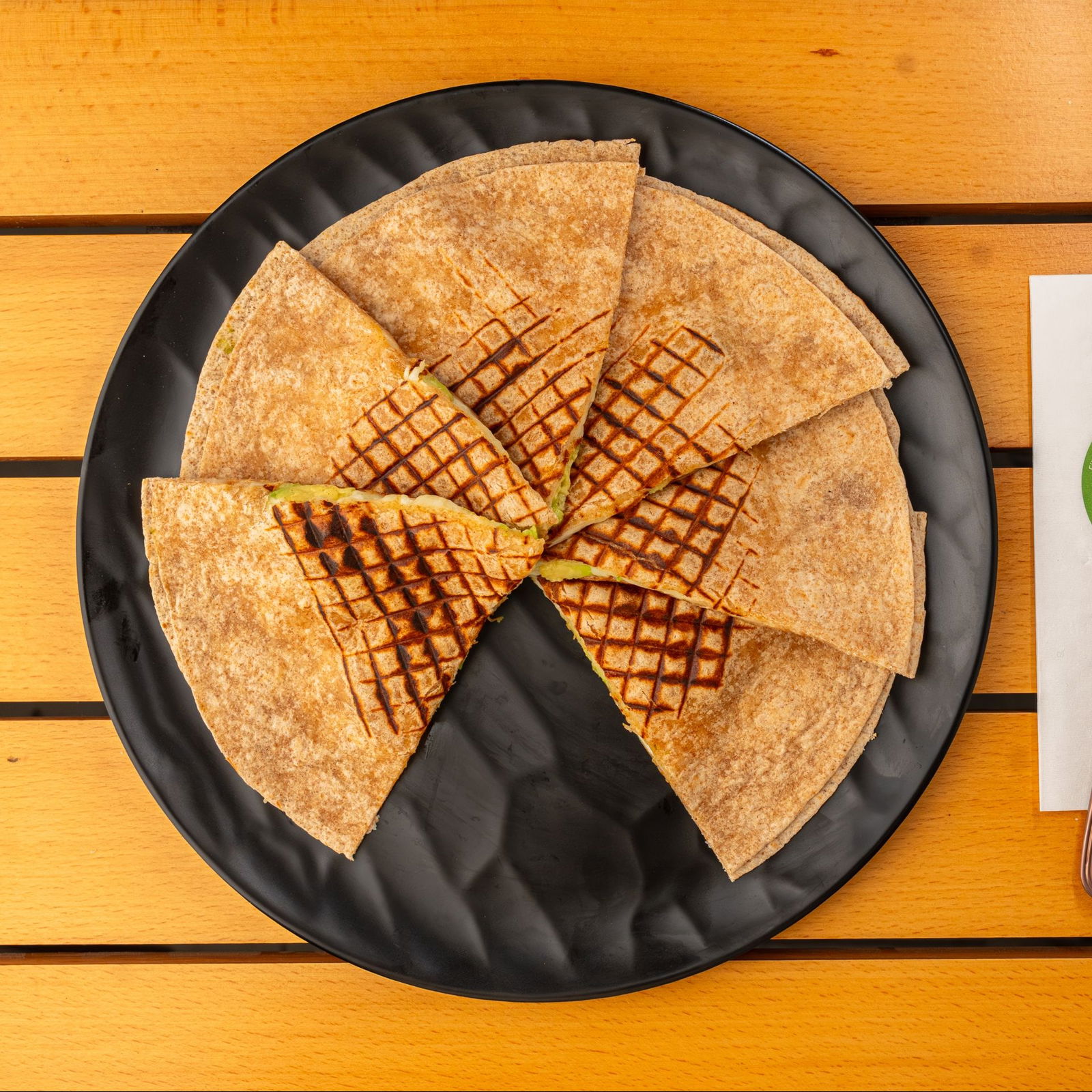 Avokadolu Peynirli Quesadilla