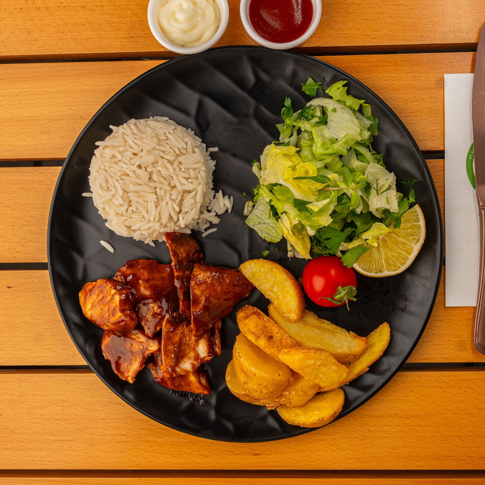 BBQ Lezzetleri & Tavuk Bonfileli