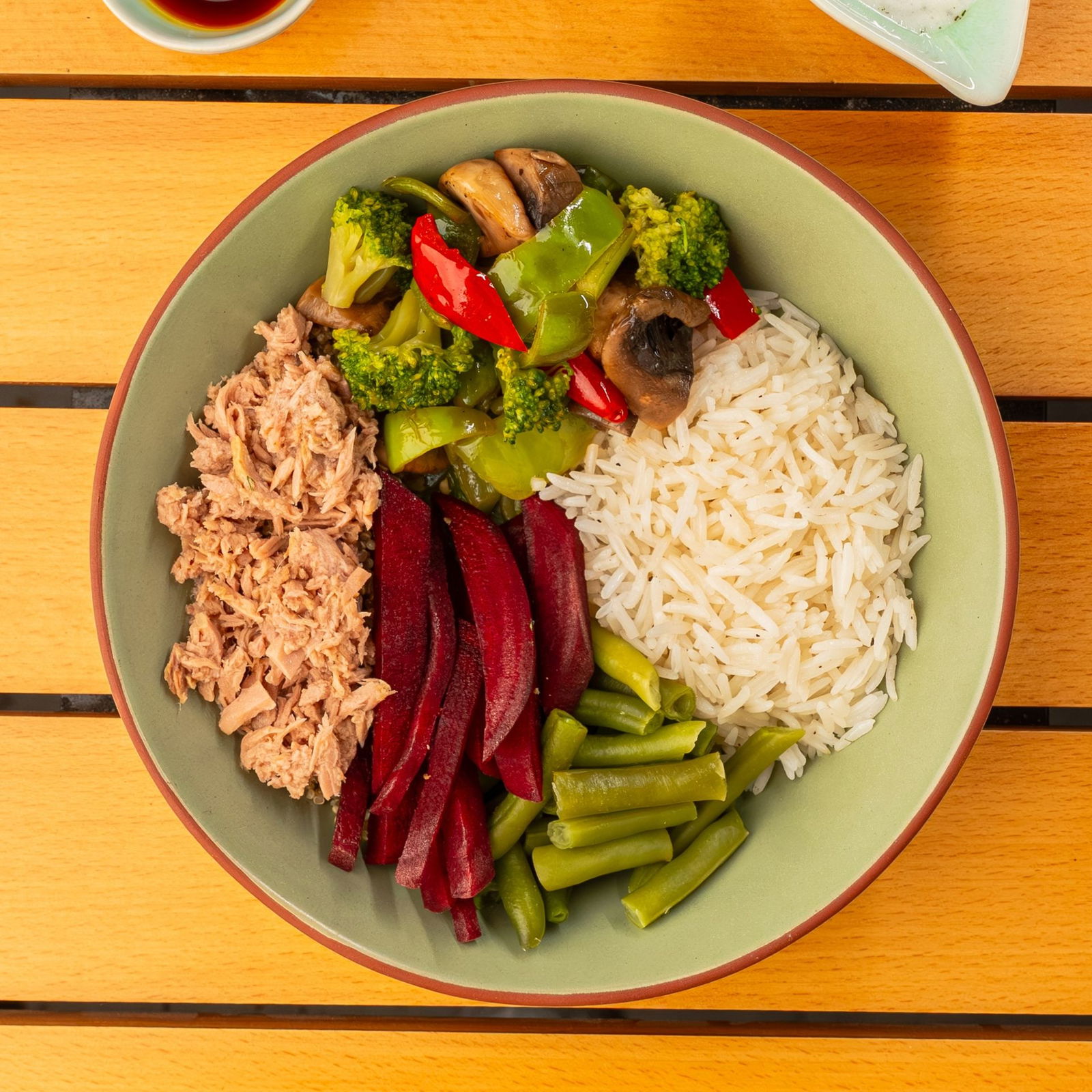 Ton Balıklı Sıcak Kase