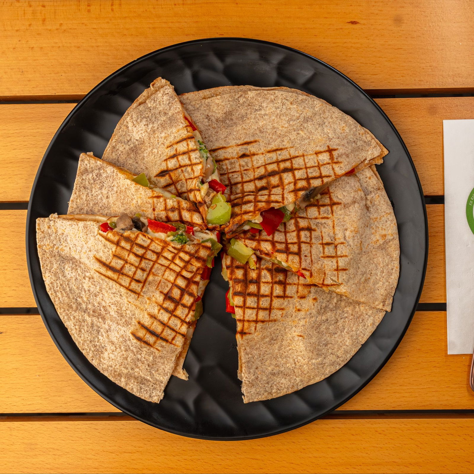 Mevsim Sebzeli Peynirli Quesadilla