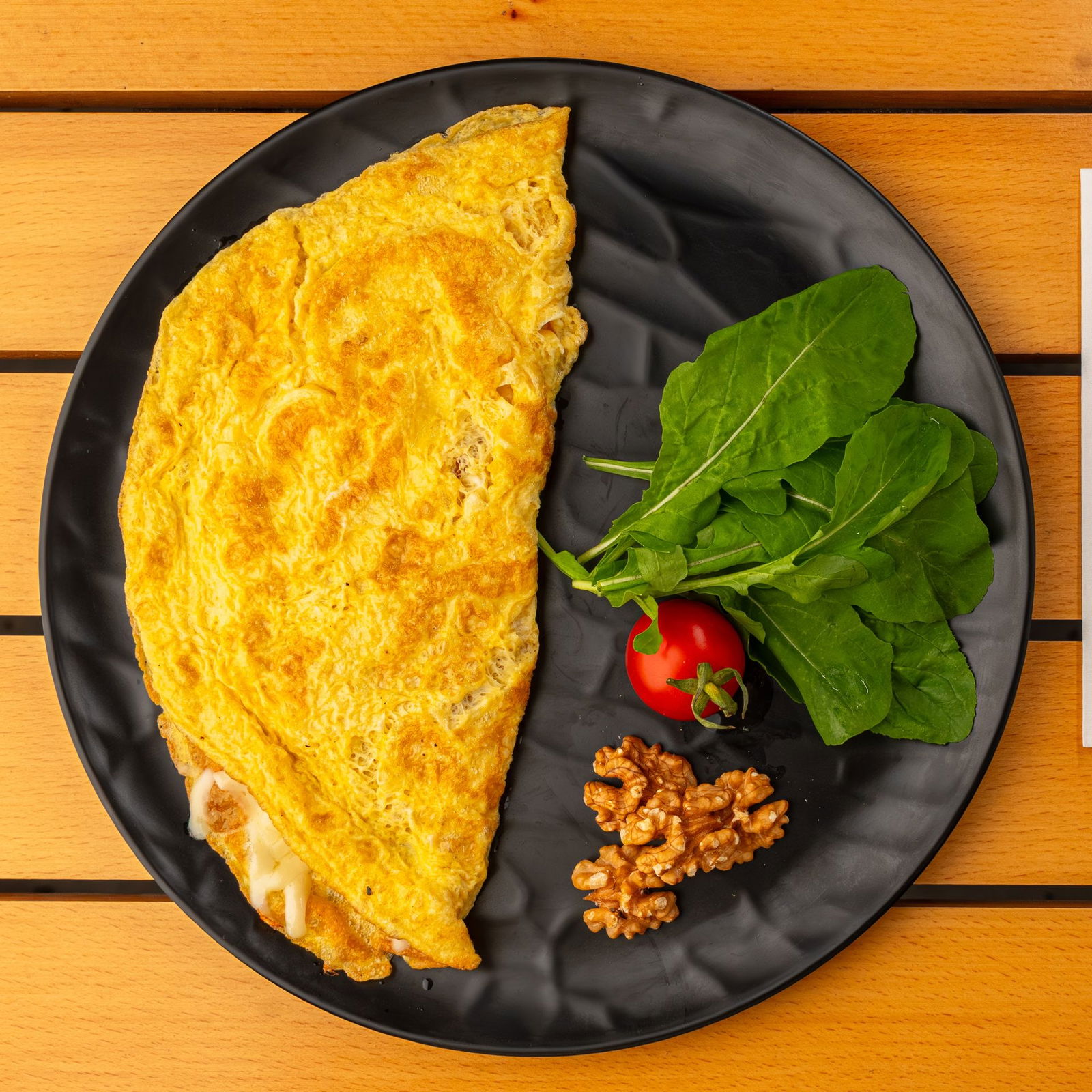 Herkül Kahvaltı- Cevizli, Peynirli Omlet 