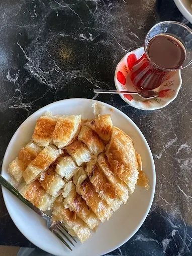 Hakiki Sarıyer börekçisi