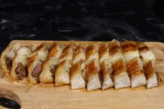 Hakiki Sarıyer börekçisi resimleri