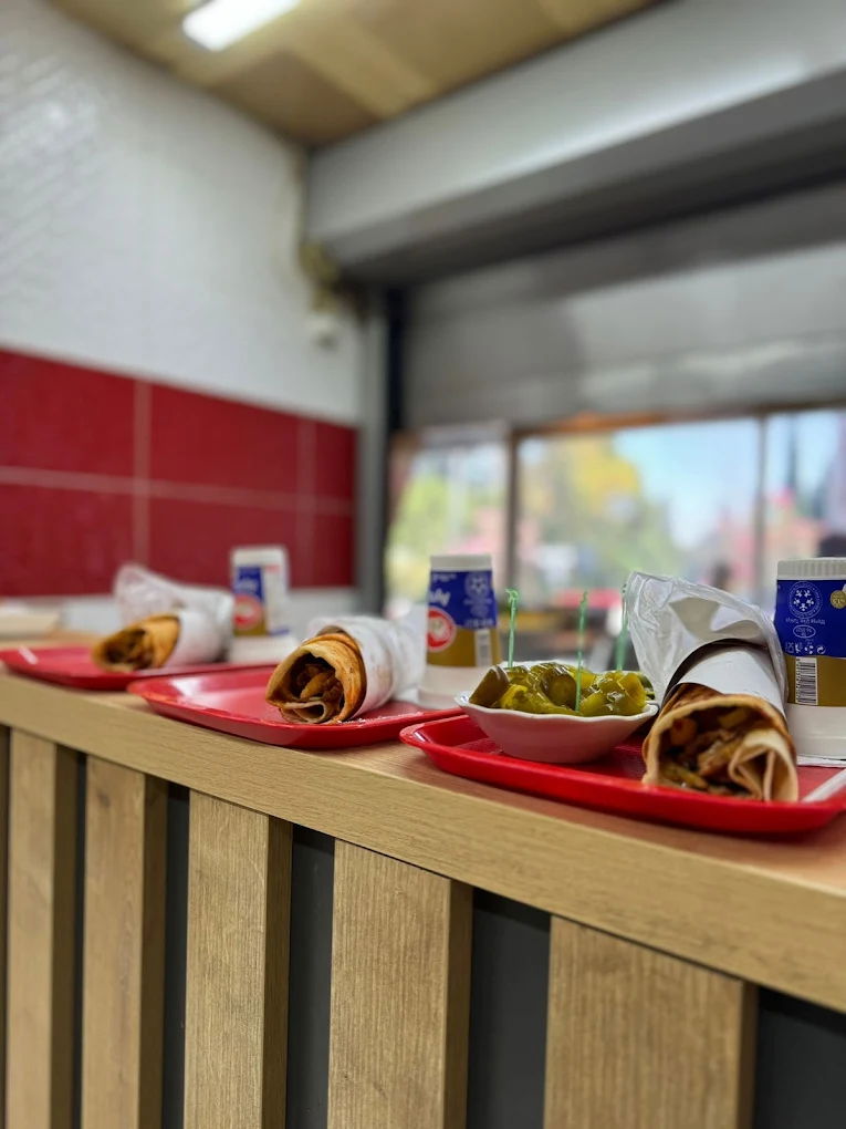 Hakiki Antakya Döner Bornova