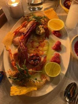 Cemal Usta salihli Odun Köfte resimleri