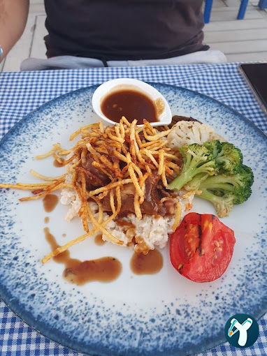 Maya Bistro Restaurant
