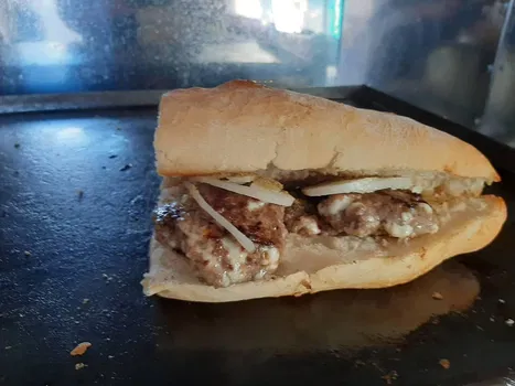 Menyeli Tostçu resimleri