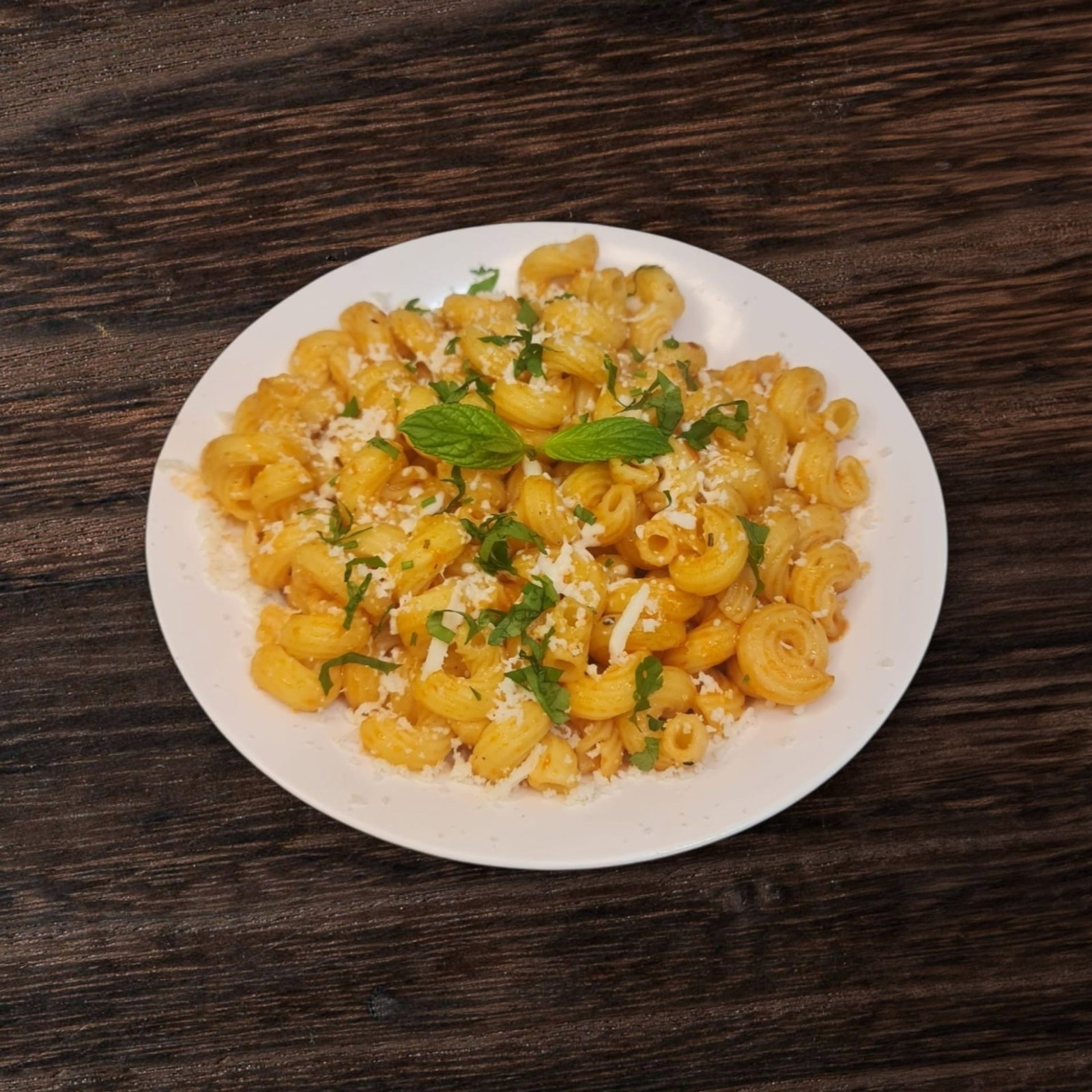 Napolitan Soslu Çarliston Makarna