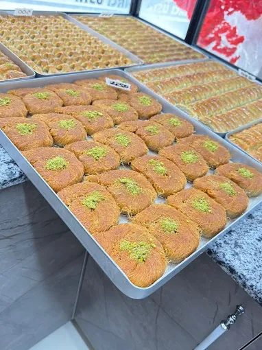 KADAYIFÇI HACI USTA