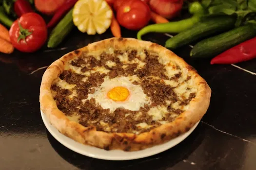 KÖŞK PİDE SALONU resimleri