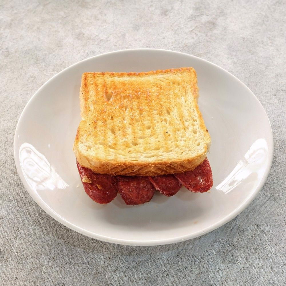 Kasap Sucuklu Kaşarlı Tost