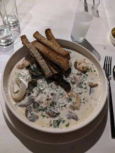 ASLINDA MEYHANE URLA