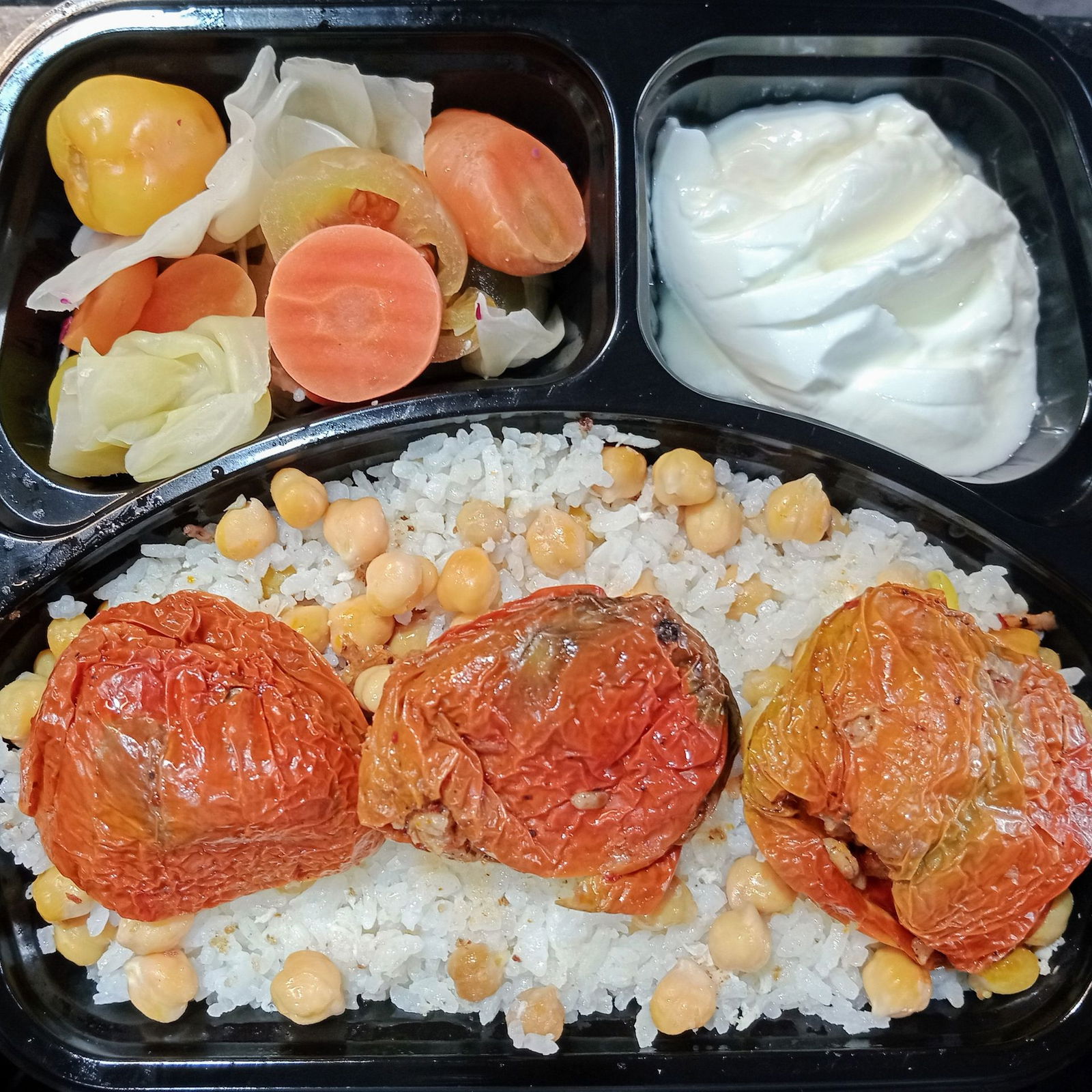 Biber Dolmalı Pilav