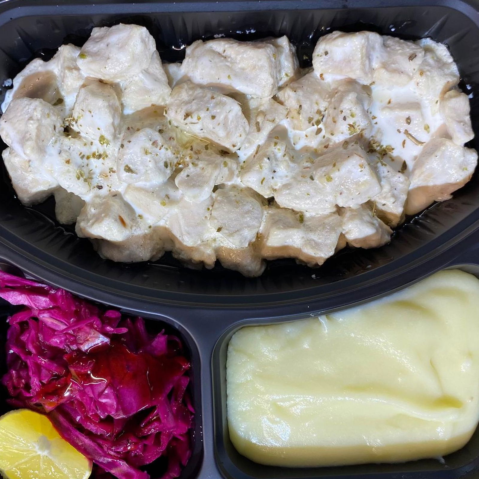 Kremali Dağ Kekli Tavuk