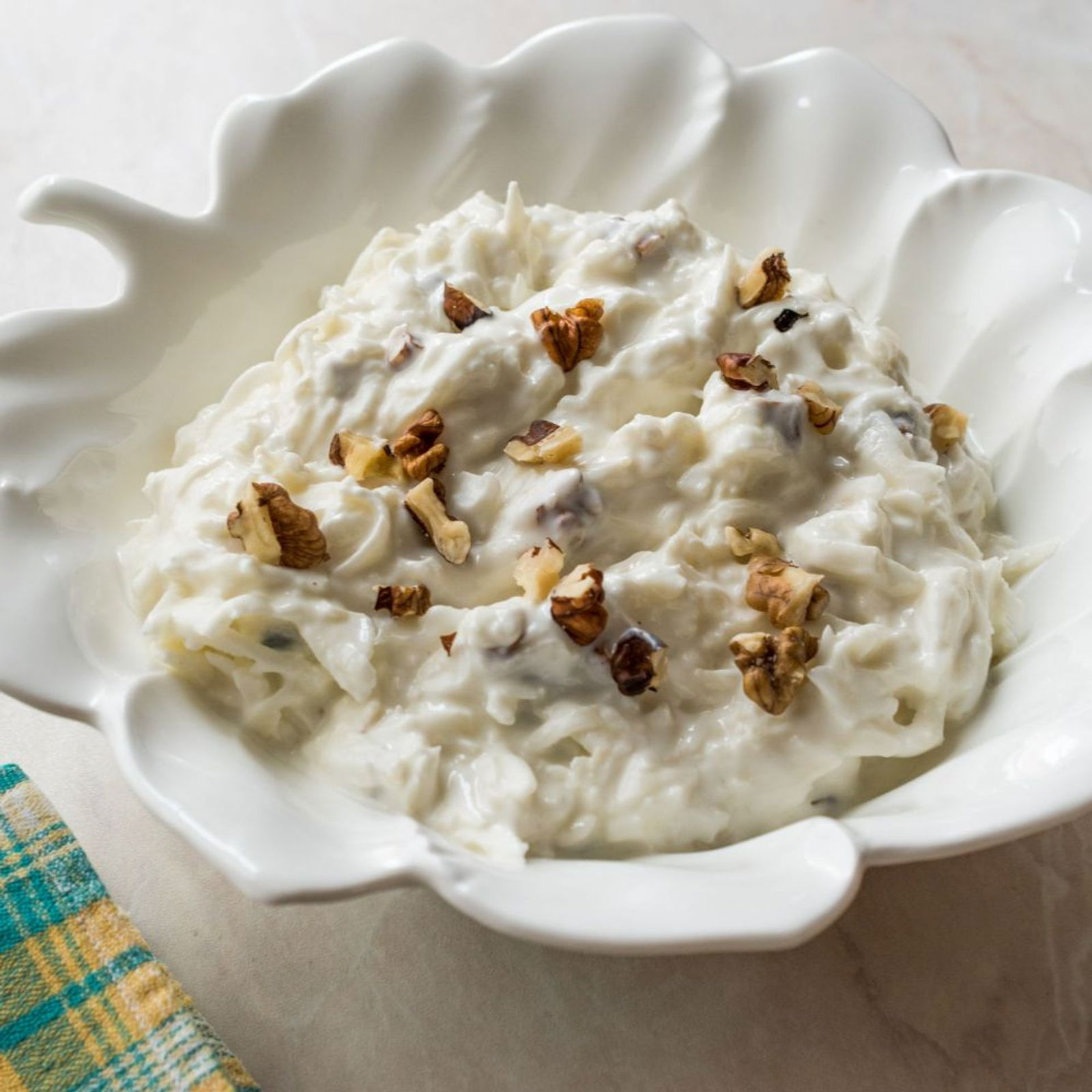 Ekşi Elmalı Kereviz Salatası