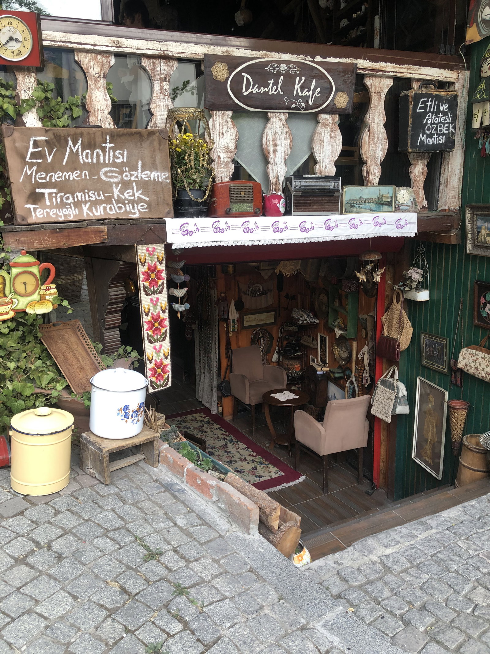 Dantel Cafe