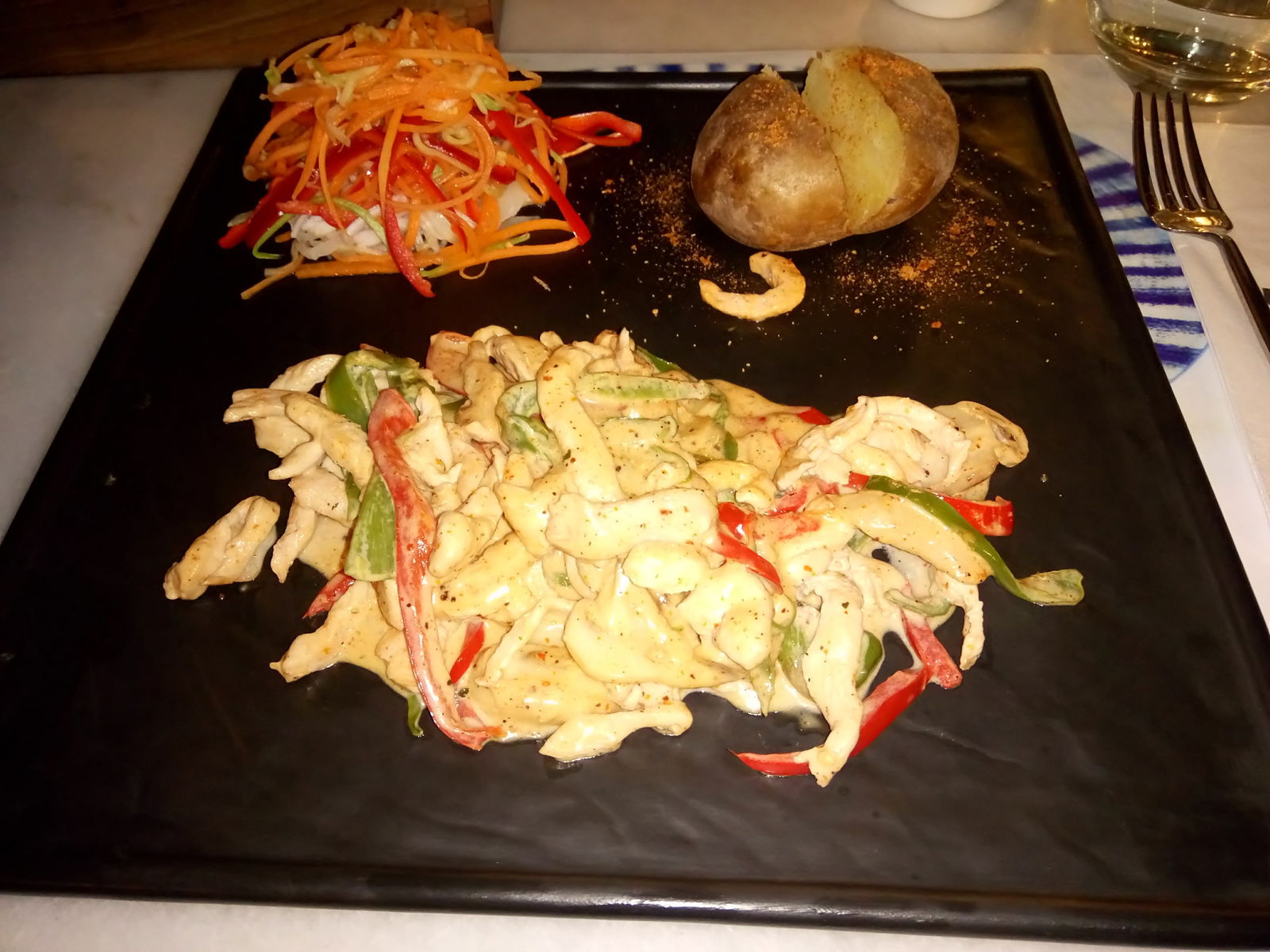 Maki Restoran Uğur Mumcu