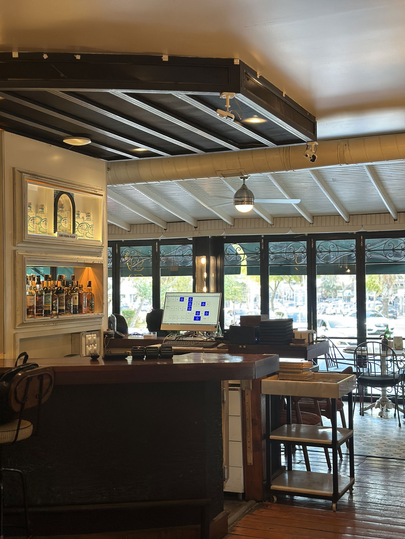 Maki Restoran Uğur Mumcu