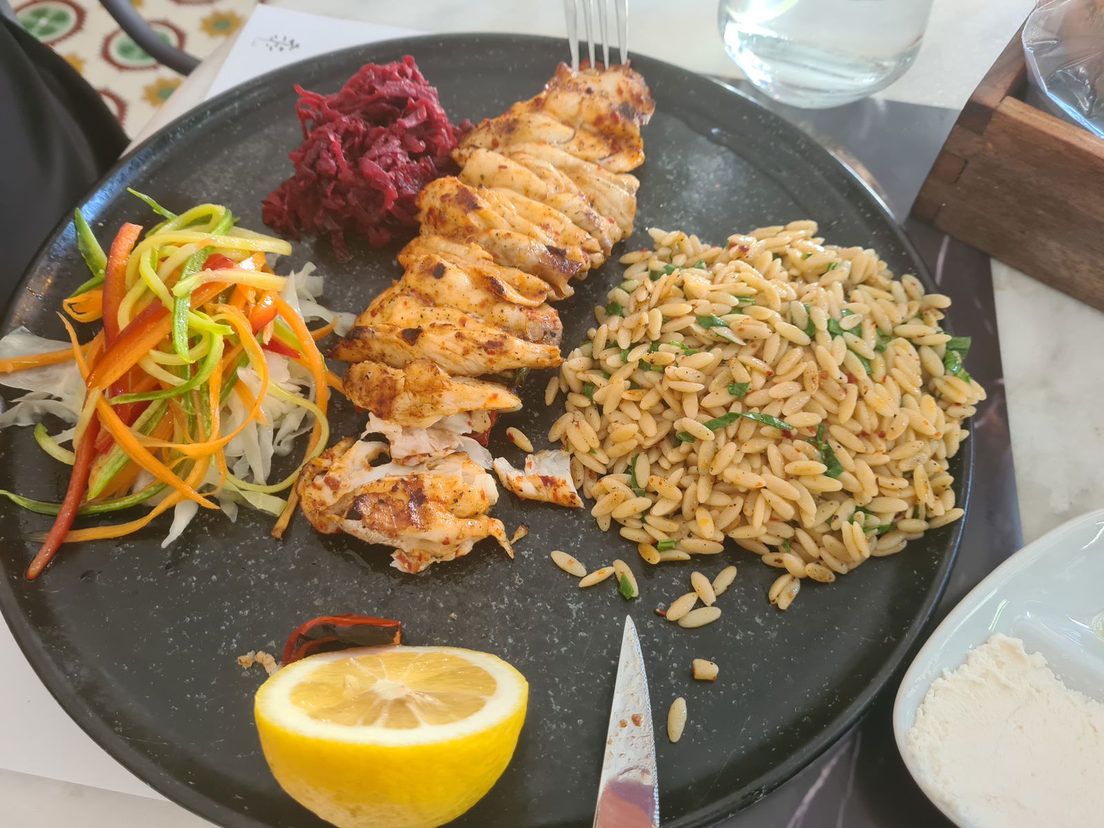 Maki Restoran Uğur Mumcu