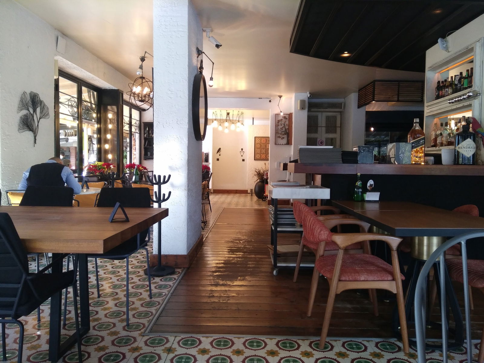 Maki Restoran Uğur Mumcu