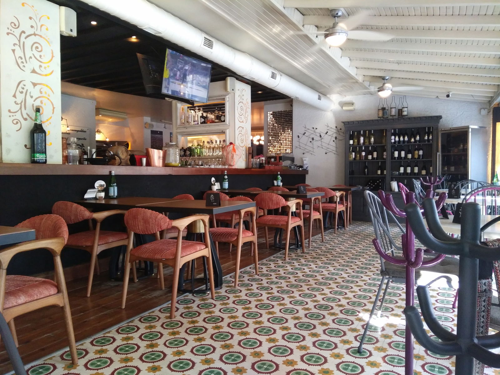 Maki Restoran Uğur Mumcu