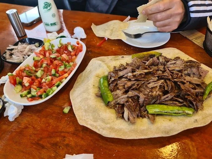 Adem Usta Döner İskender
