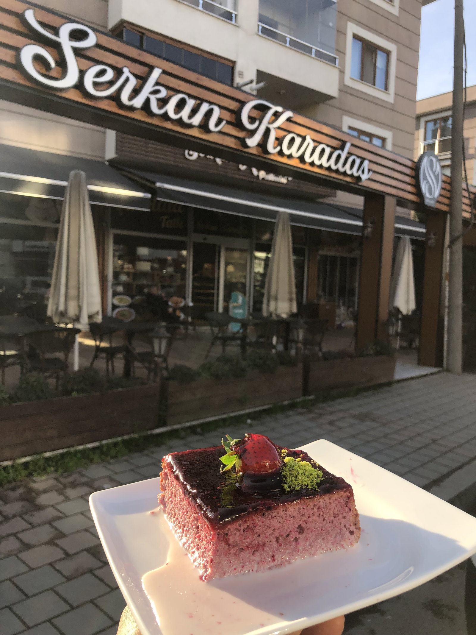 Serkan Karadaş Pastaneleri