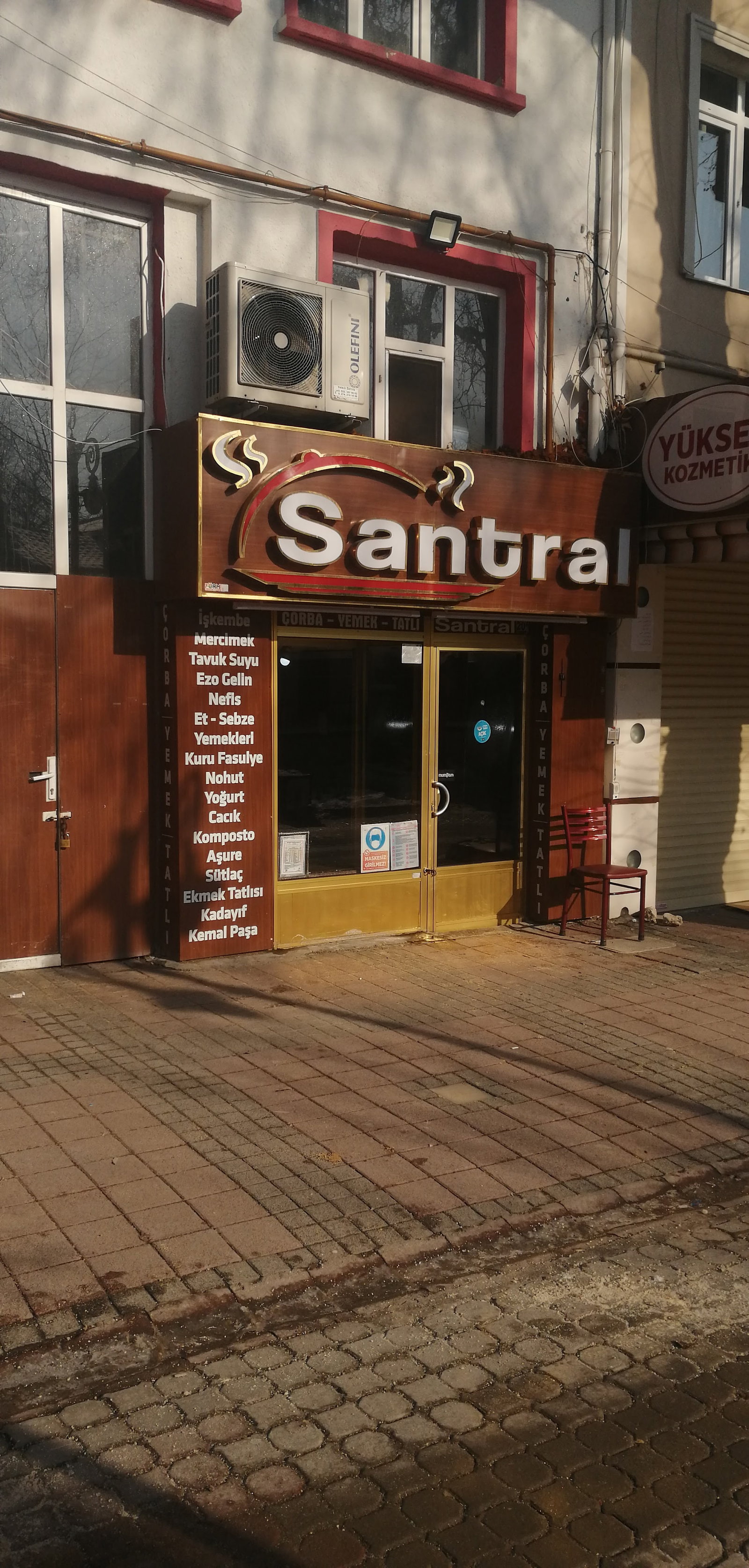 Santral Iskembe Salonu