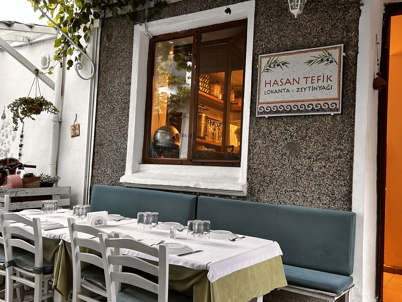 Hasan Tefik Restoran Ve Zeytinyağı