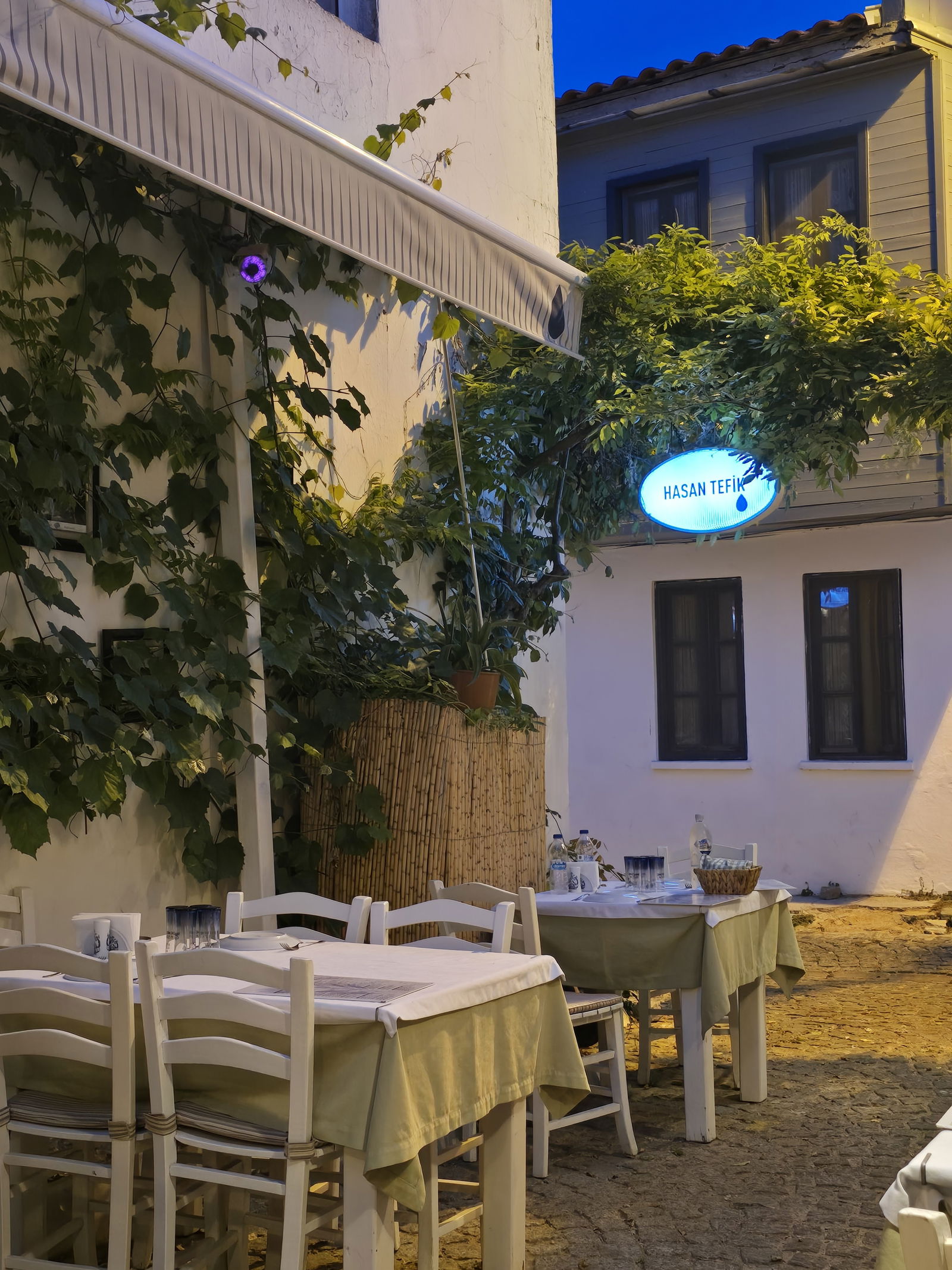 Hasan Tefik Restoran Ve Zeytinyağı