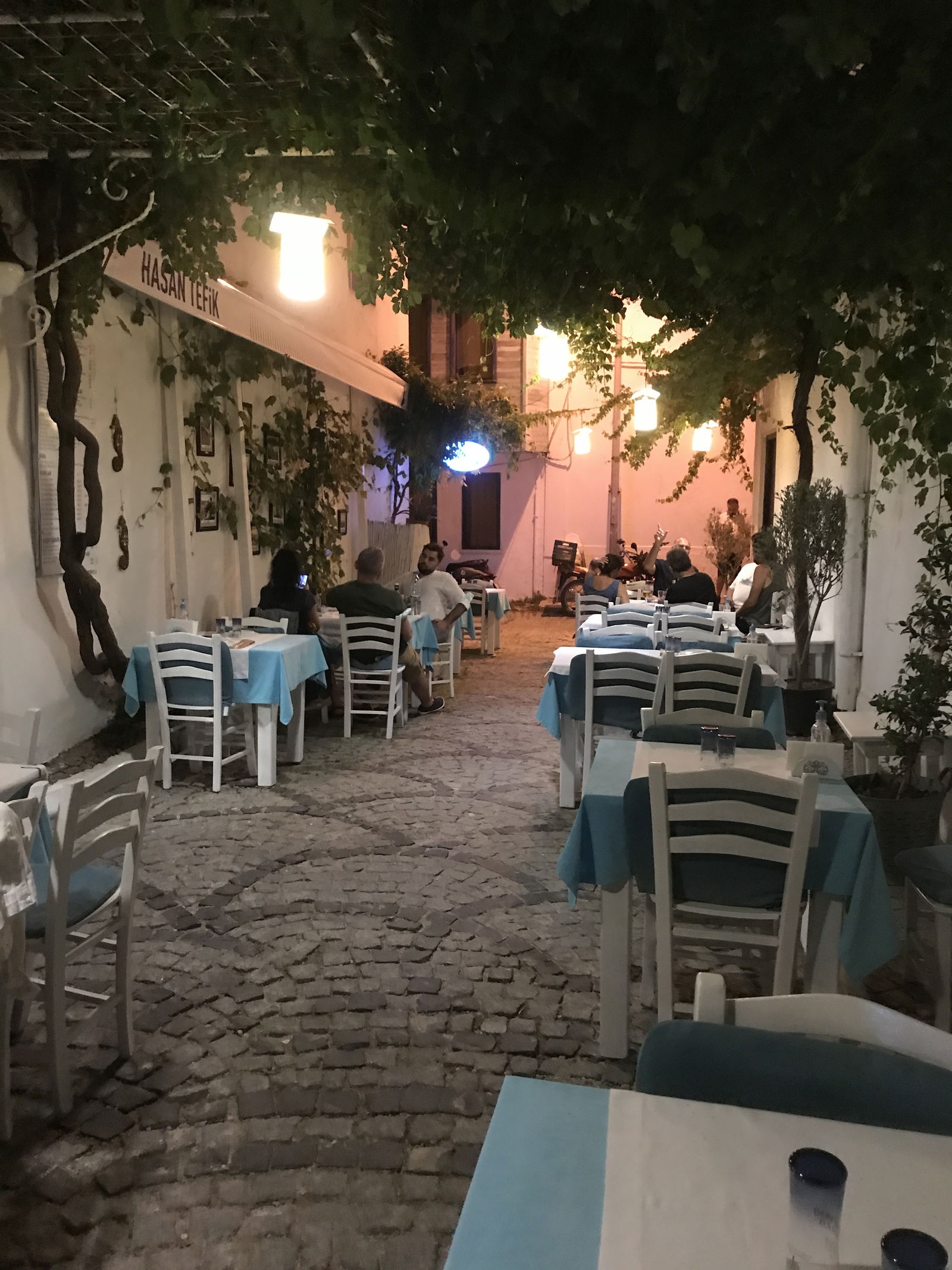 Hasan Tefik Restoran Ve Zeytinyağı