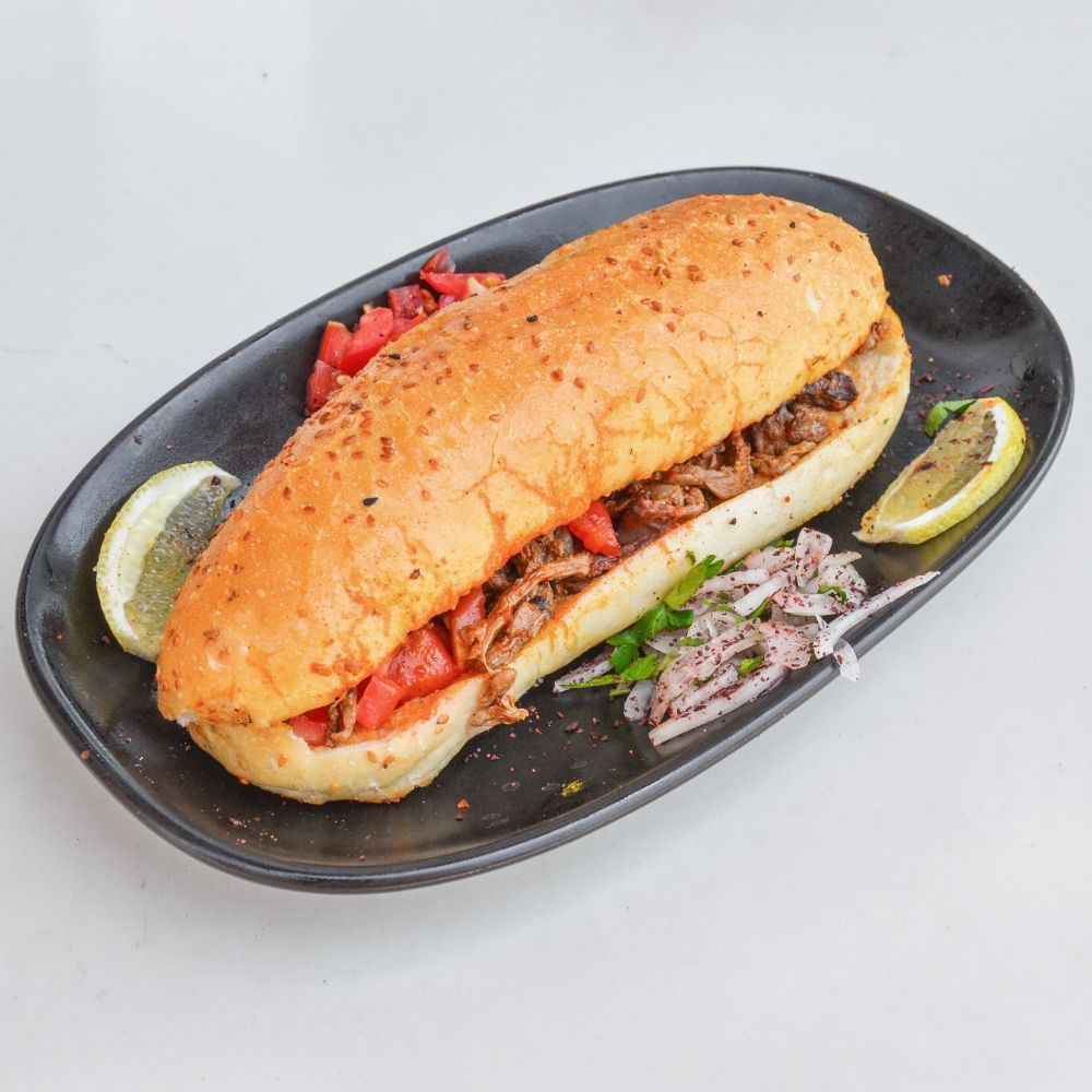 Yarım Ekmek Arası Tavuk Tantuni