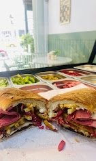 Ağustos Sandwich Coffee