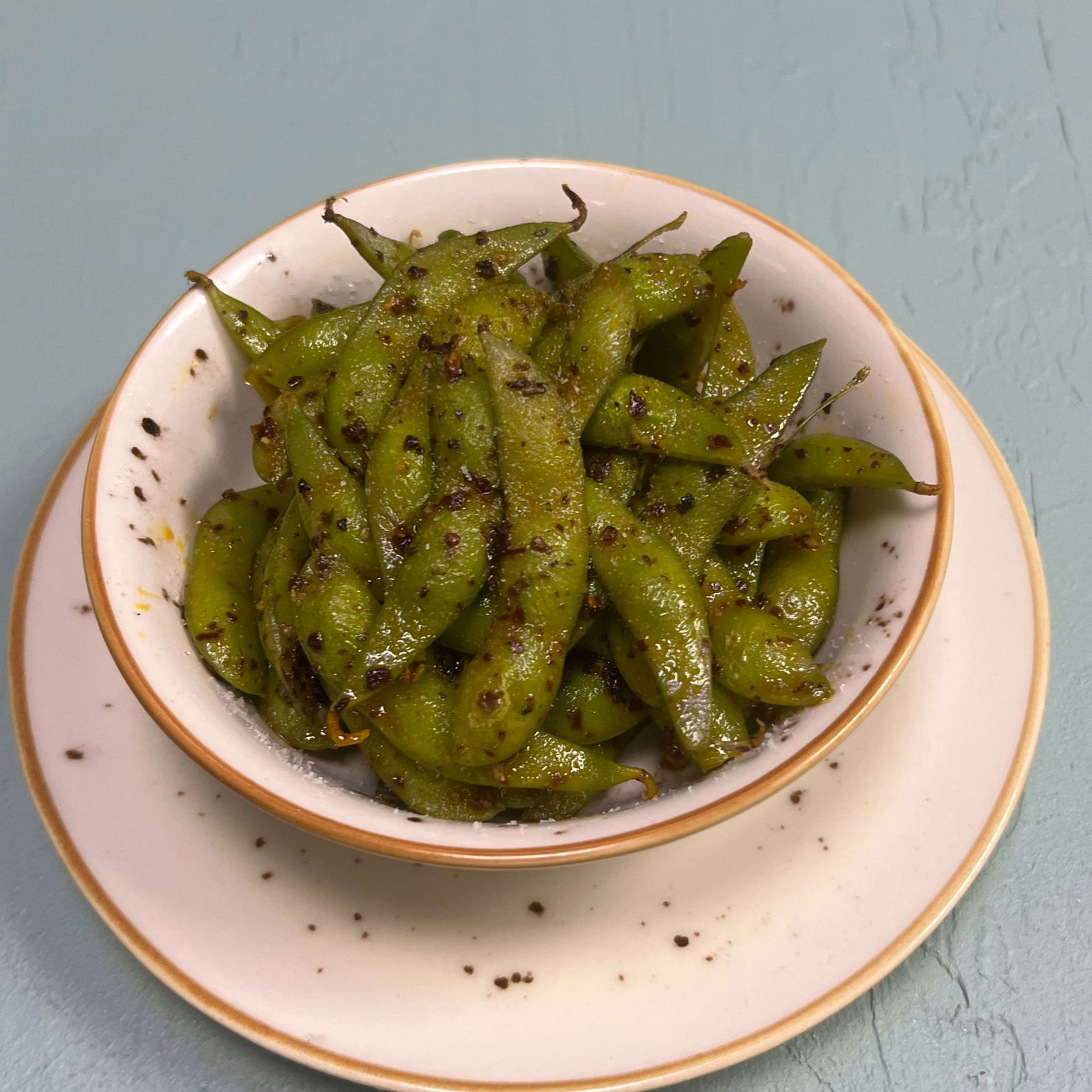 Acılı Sarımsaklı Edamame