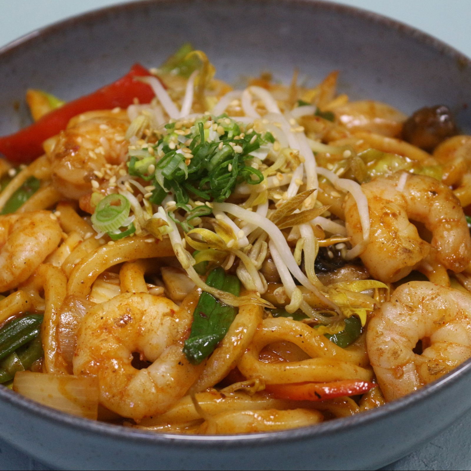 Kimchi Soslu Karidesli Udon