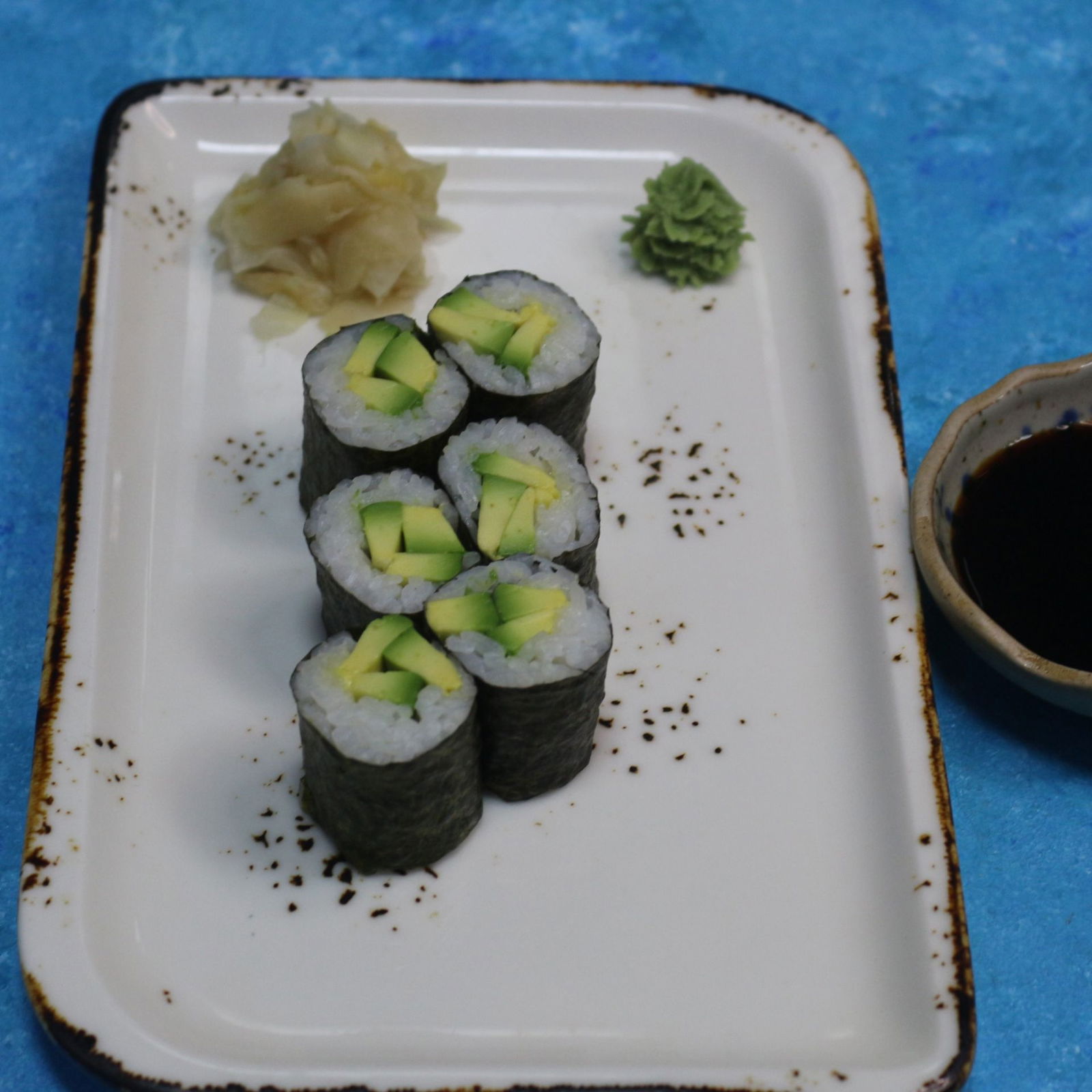 Avacado Maki (6 pcs.)